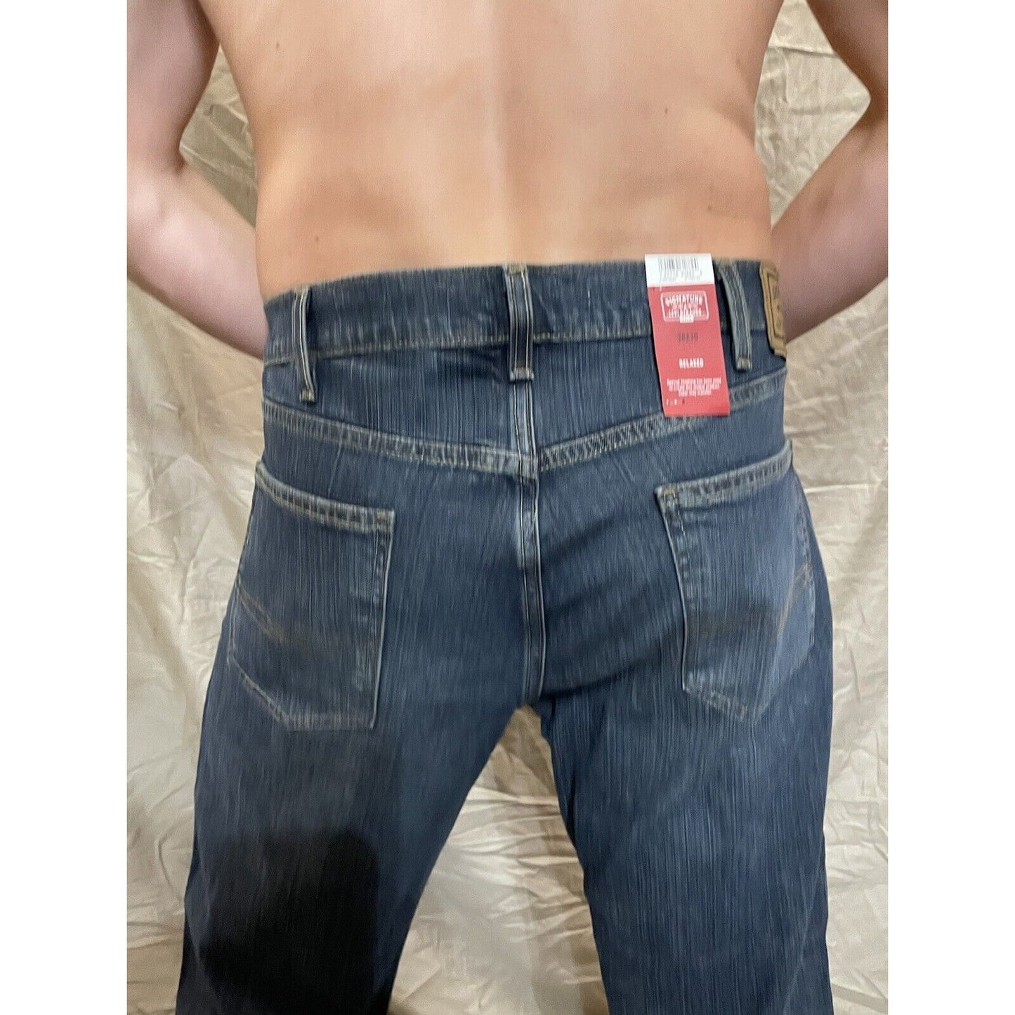 Men's Levis signature premium flex relaxed 38 x 30 jeans blue