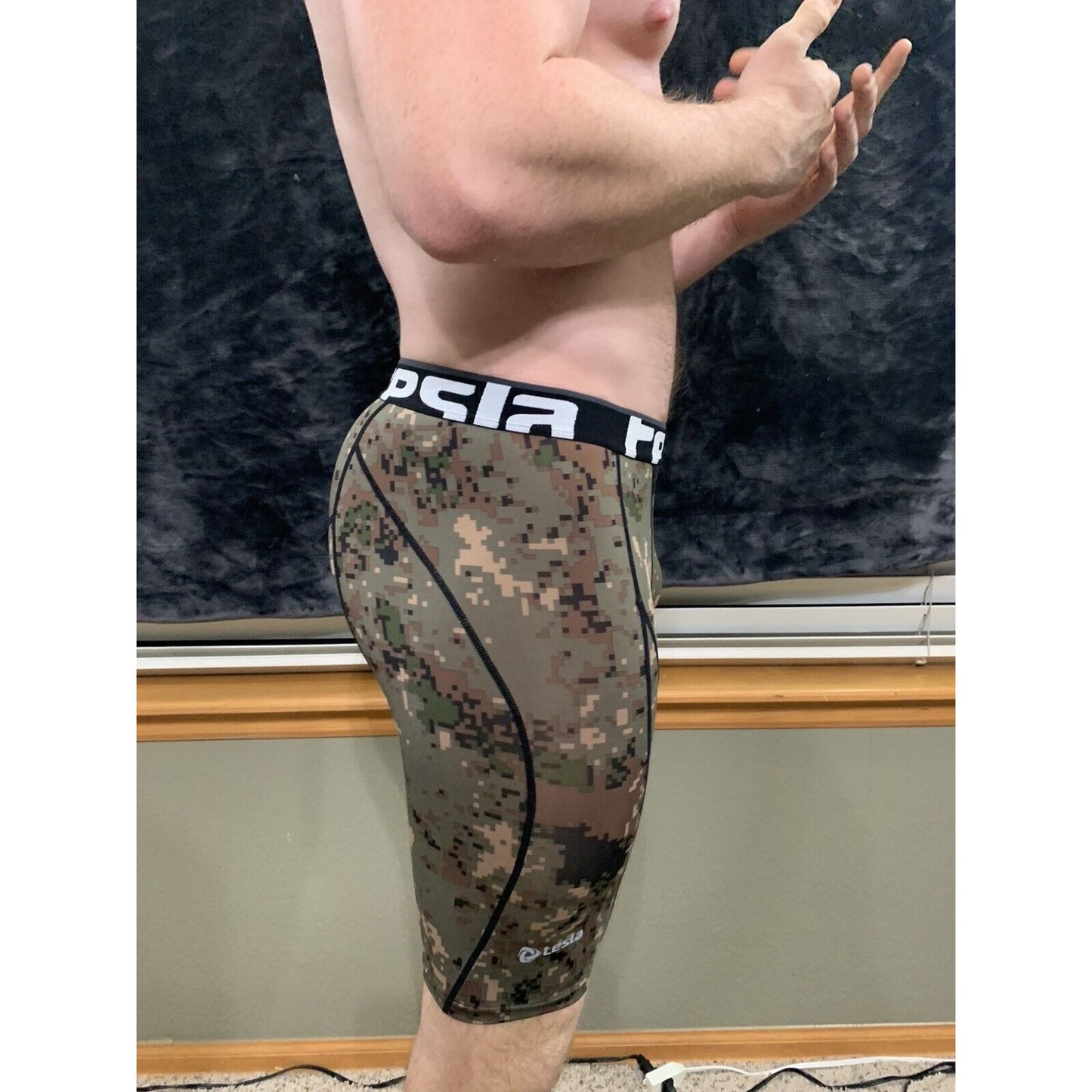 Men’s Tesla Camo XL Compression Shorts