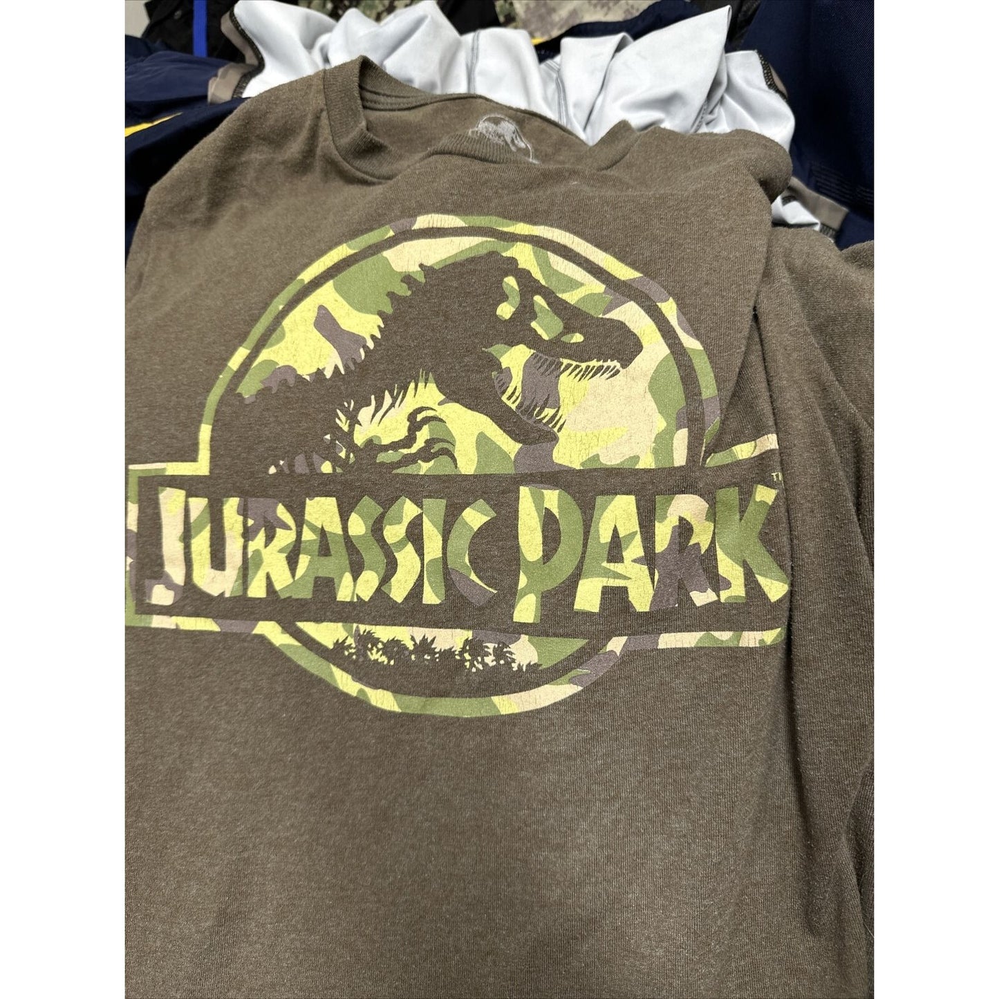 Men’s Brown Camo Medium Jurassic World Jurassic Park Tshirt