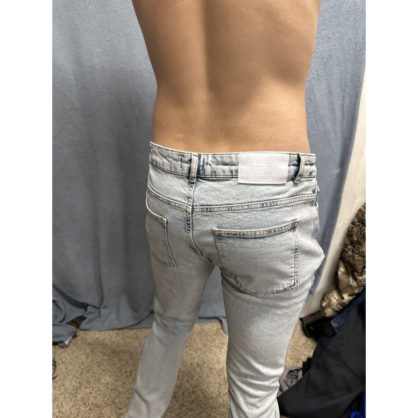 Men’s Light Blue Boohooman Size 34 Regular Jeans
