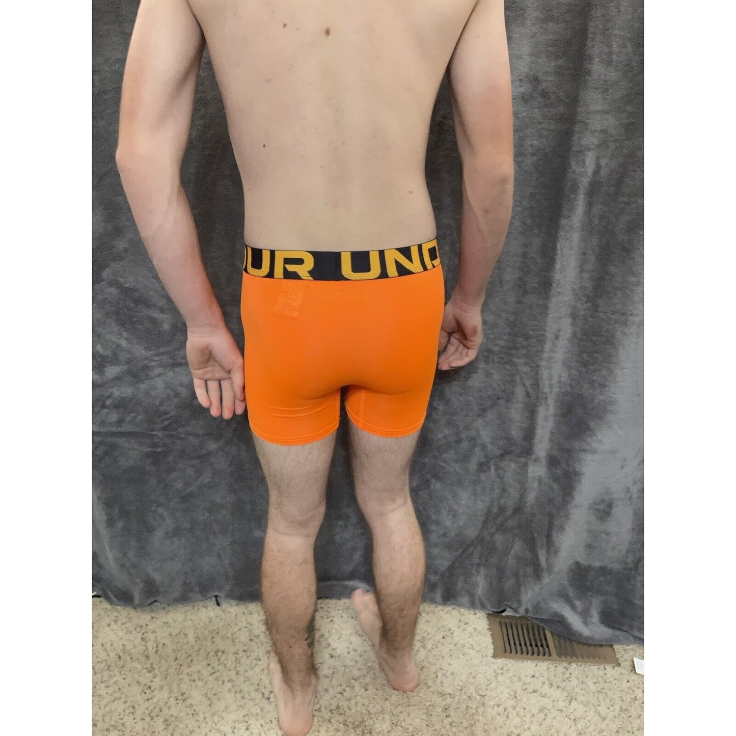 boy's youth large neon orange heatgear under armour fitted boxer brief