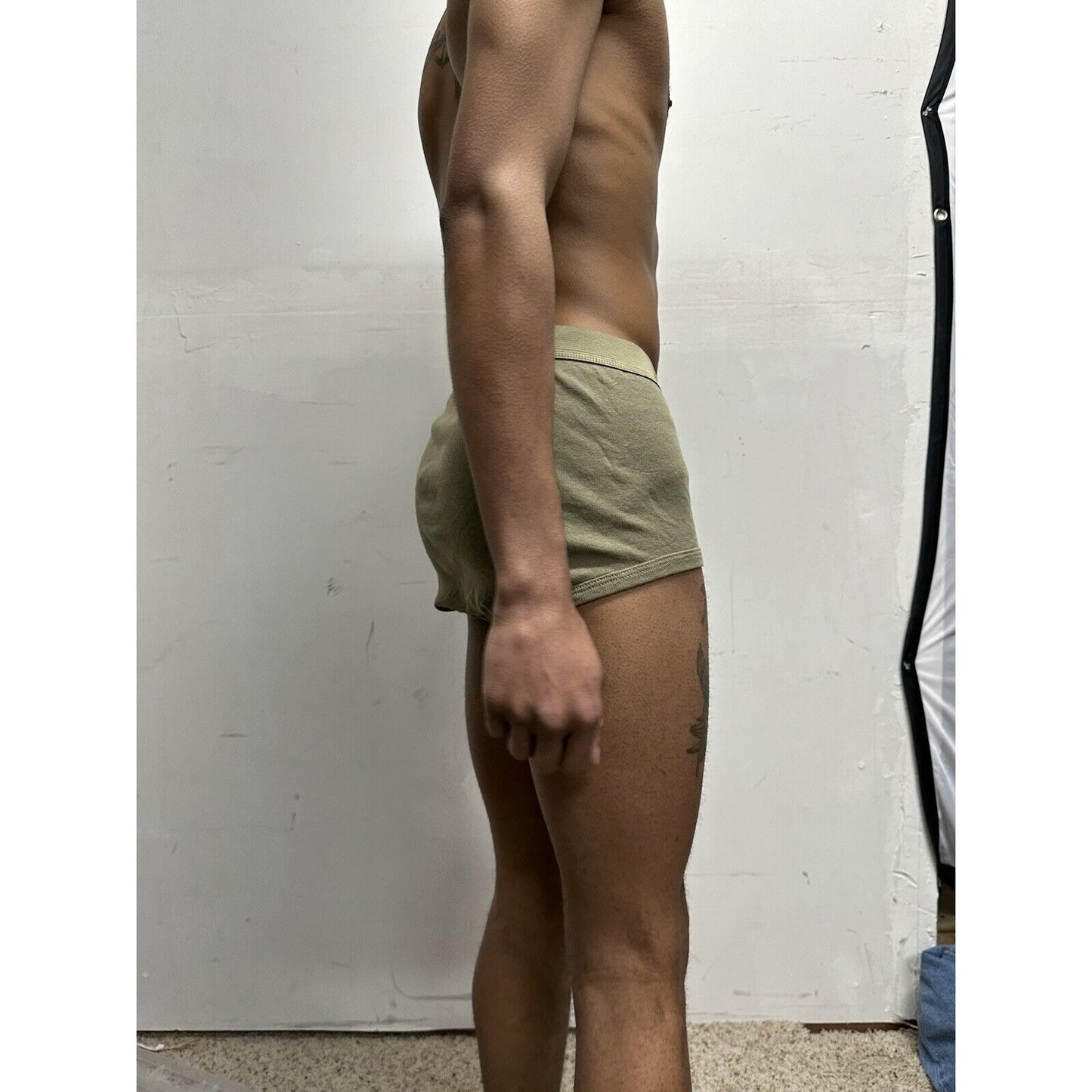 Men’s size 34 army issued CAC briefs brown