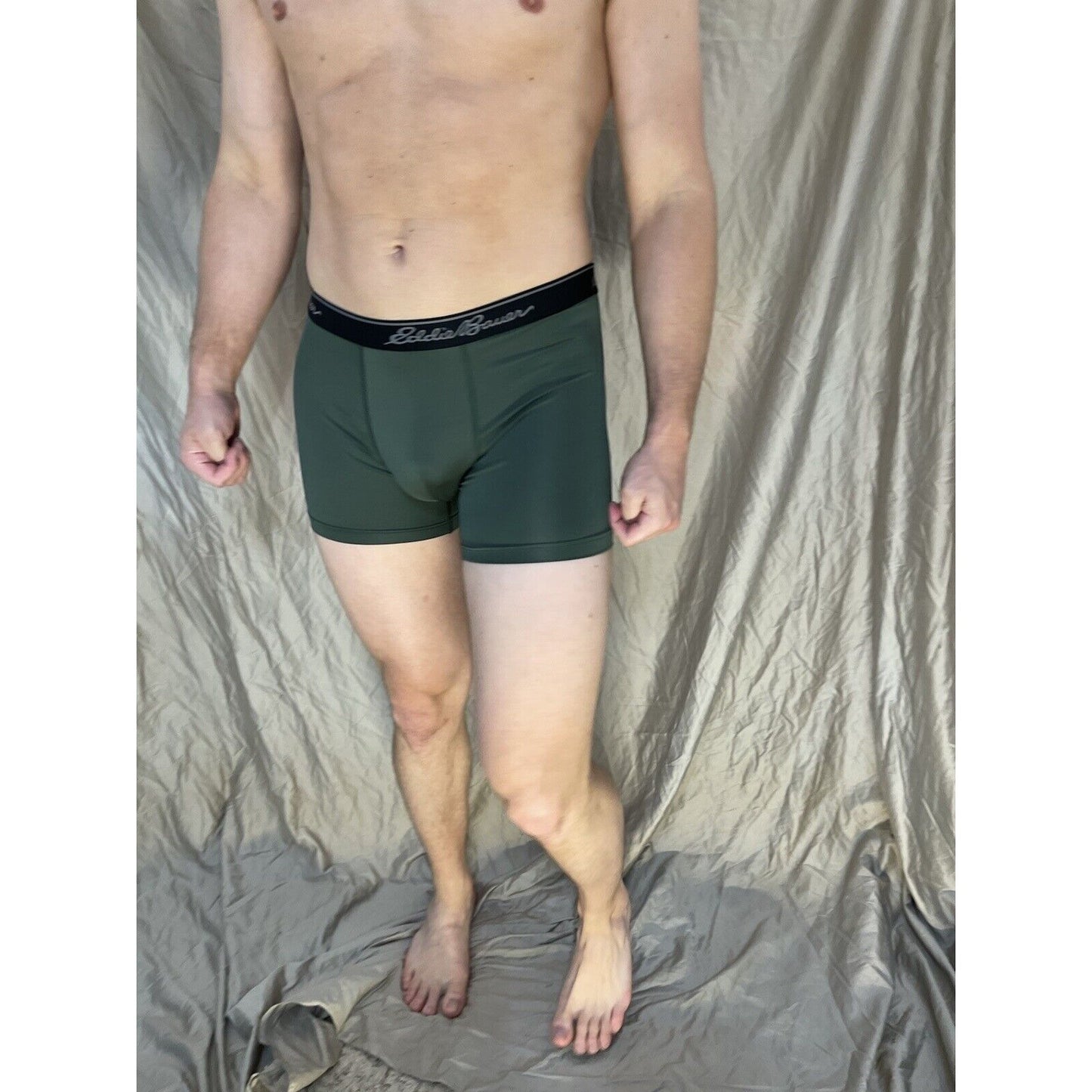 men's eddie bauer medium compression shorts 8% spandex Olive Green