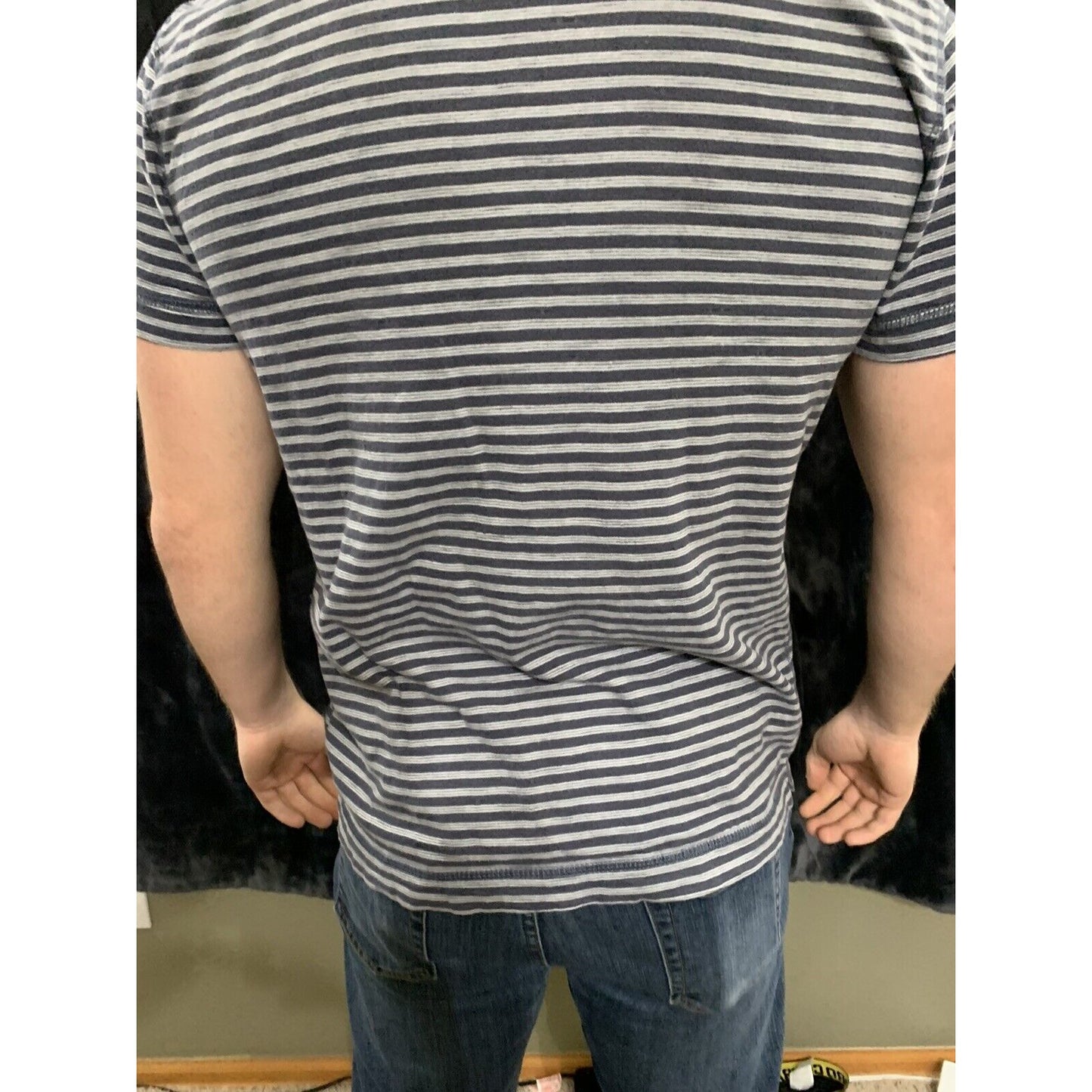 Men's Calvin Klein Jeans Short Sleeve T-Shirt Striped Size Large Black/Gray