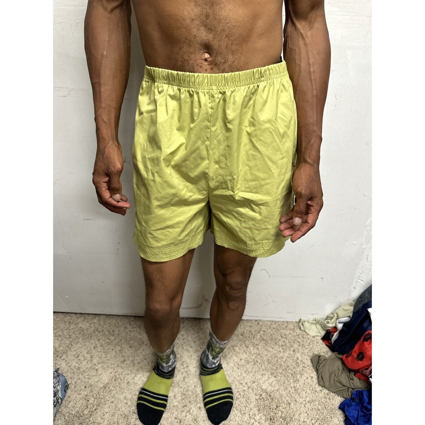Men’s Large Yellow Reebok Shorts With Pockets