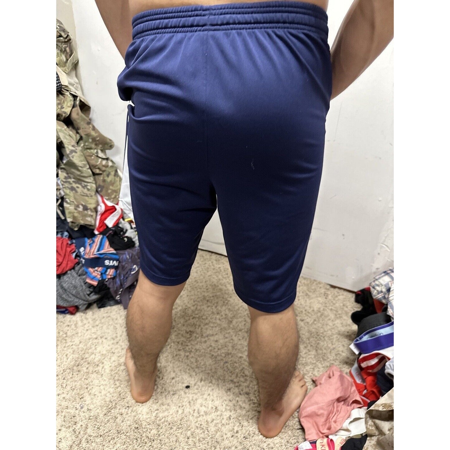 Men’s Dark Blue Large Under Armour Athletic Shorts With Pockets