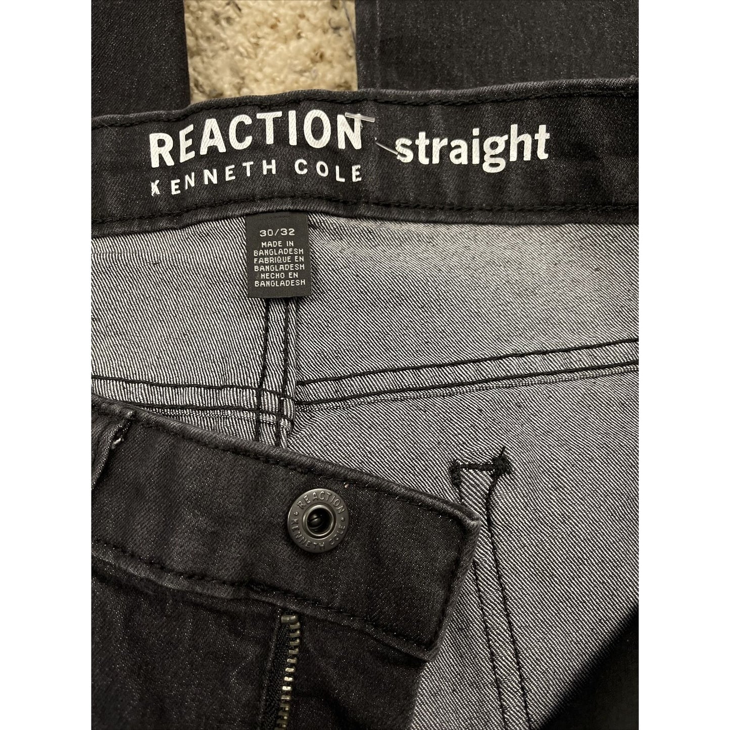 Men’s kenneth cole reaction straght black 30 x 32” jeans