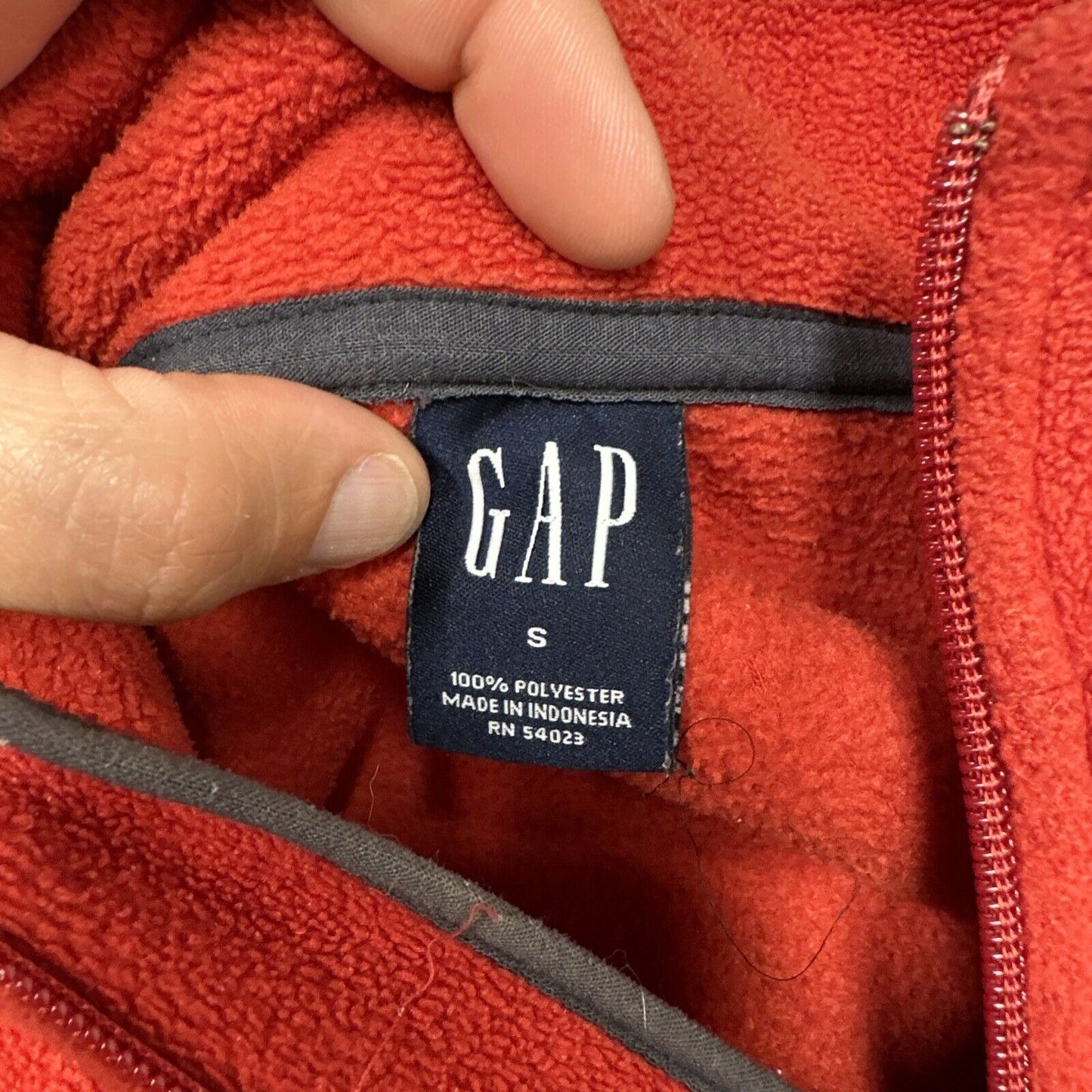 Men’s Red Small 1/4 Zip Gap Pullover Jacket