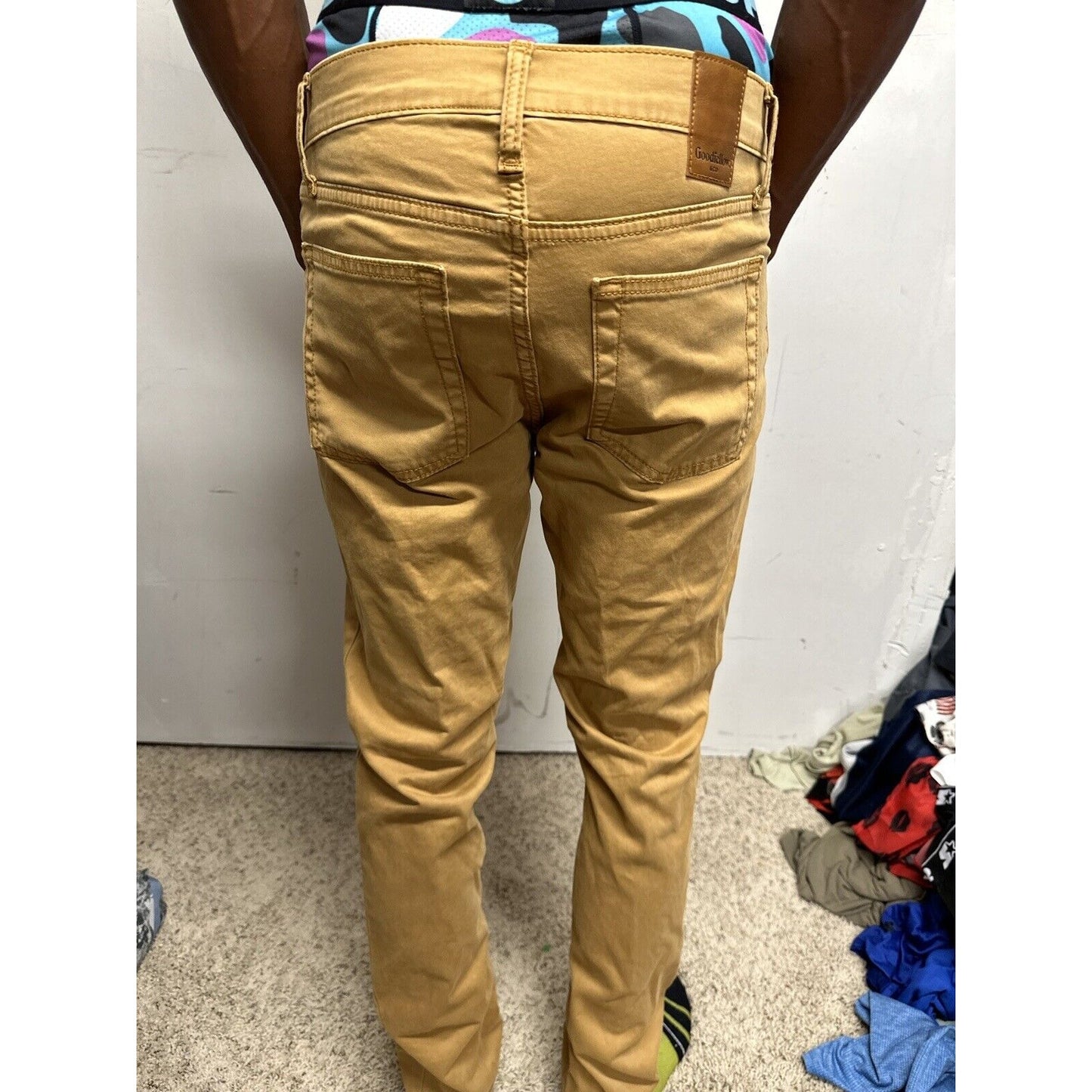 Men’s Goodfellow Total Flex Khaki Slim Straight 30 X 32 Pants