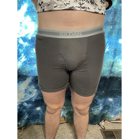 Men's Gildan Gray medium boxer briefs New And Unworn.