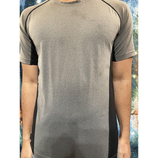 Men’s Gray and Black Adidas Large short sleeve athletic t-shirt