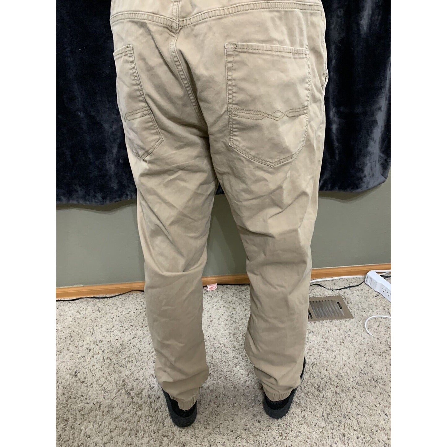 Men’s Denizen Levis Khaki XL String Tie Pants