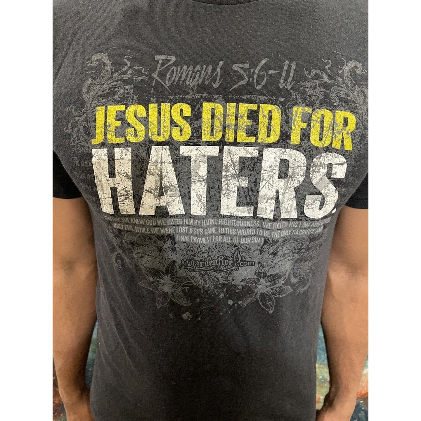 Men’s Small/Medium Black T-Shirt Quit Hate God Loves You