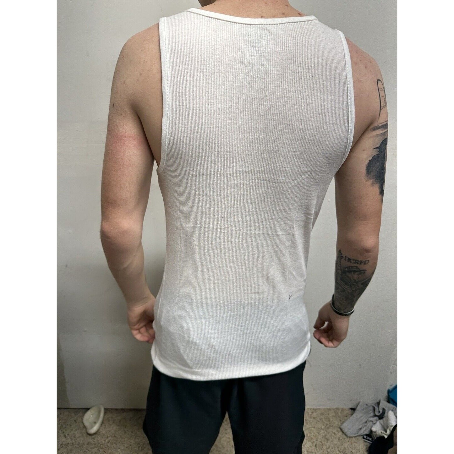 Men’s Hurley Medium White Muscle Shirt Tank Top