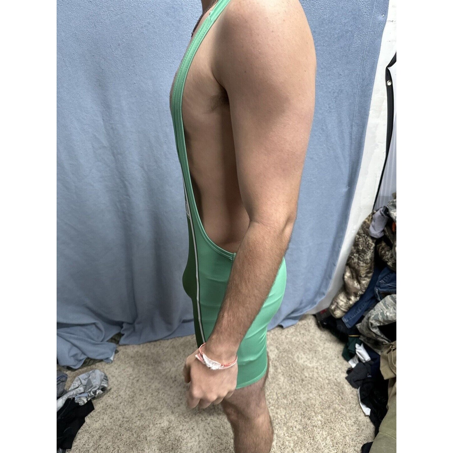 Men’s Medium Green Tauwell Wrestling Singlet