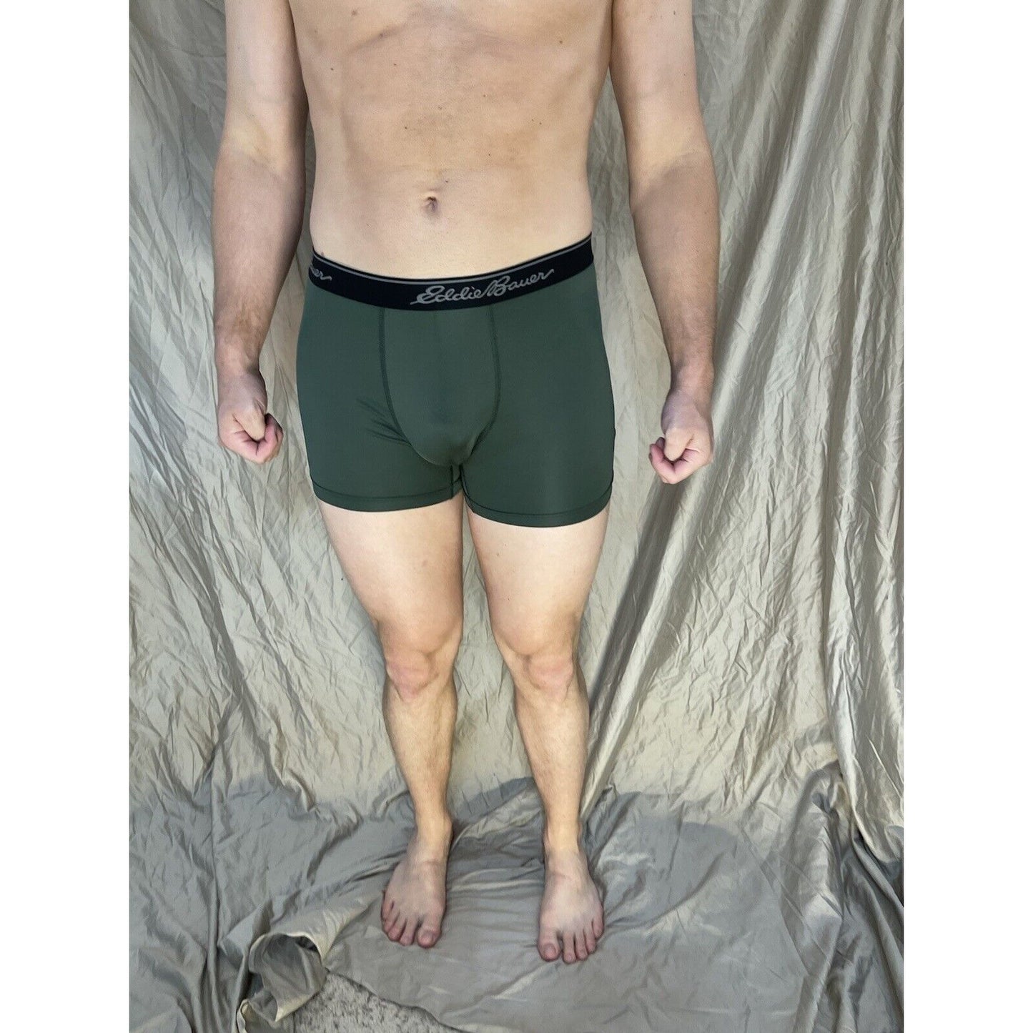 men's eddie bauer medium compression shorts 8% spandex Olive Green