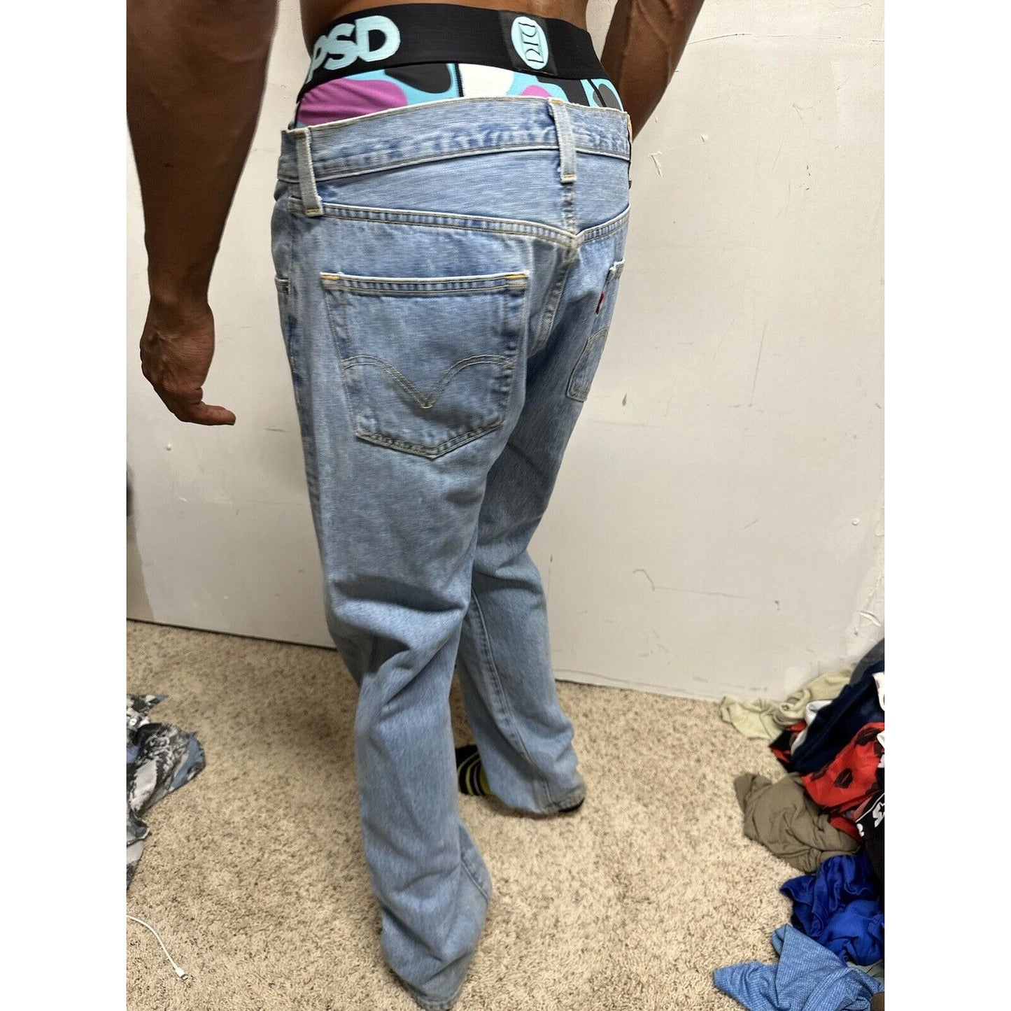 Men’s Blue 501 Levi’s Button Fly Jeans 34 X 32