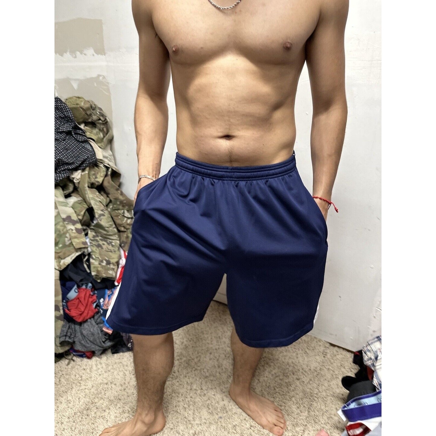 Men’s Dark Blue Large Under Armour Athletic Shorts With Pockets