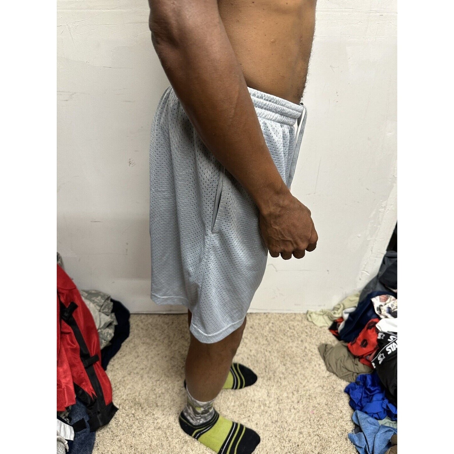 Men’s Gray Starter Medium Athletic Shorts With Pockets