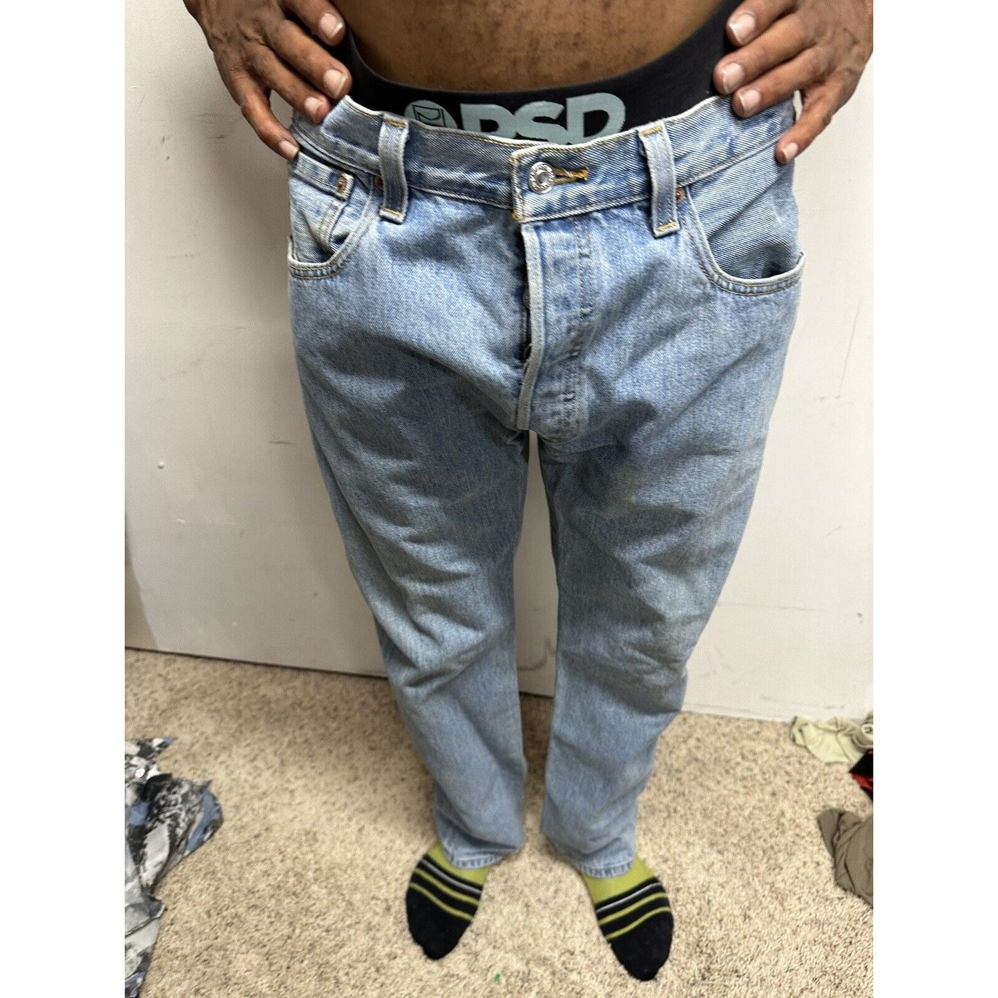 Men’s Blue 501 Levi’s Button Fly Jeans 34 X 32