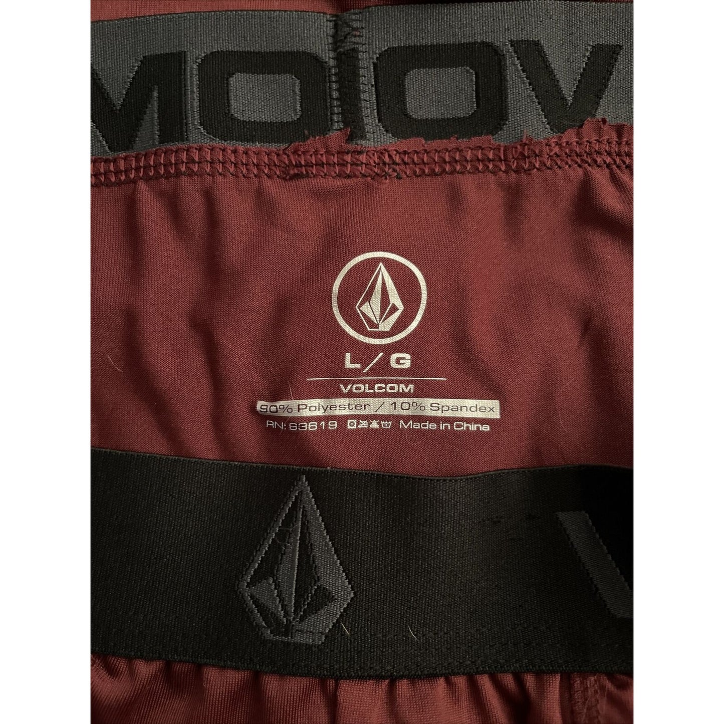 Men’s Large Volcom Dark Red 10% Spandex Compression Shorts