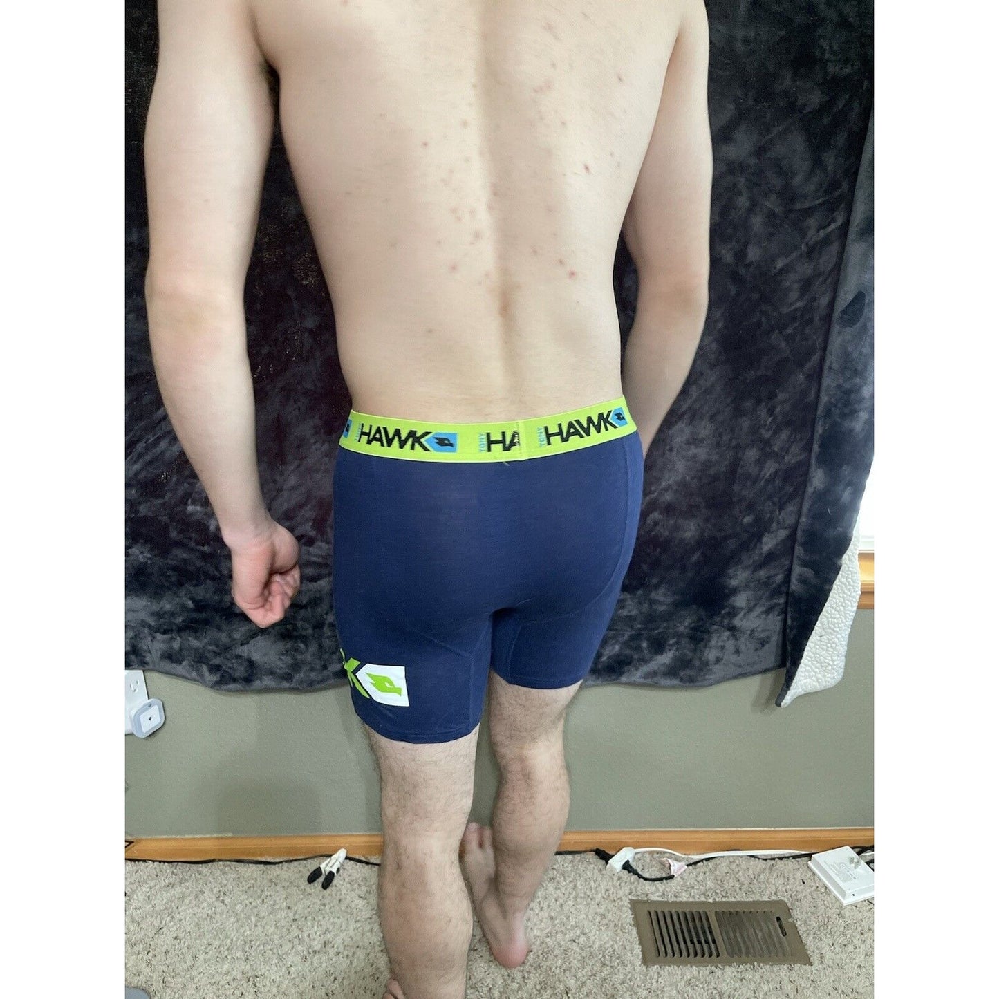 Men’s Medium Navy Blue Tony Hawk Compression Shorts