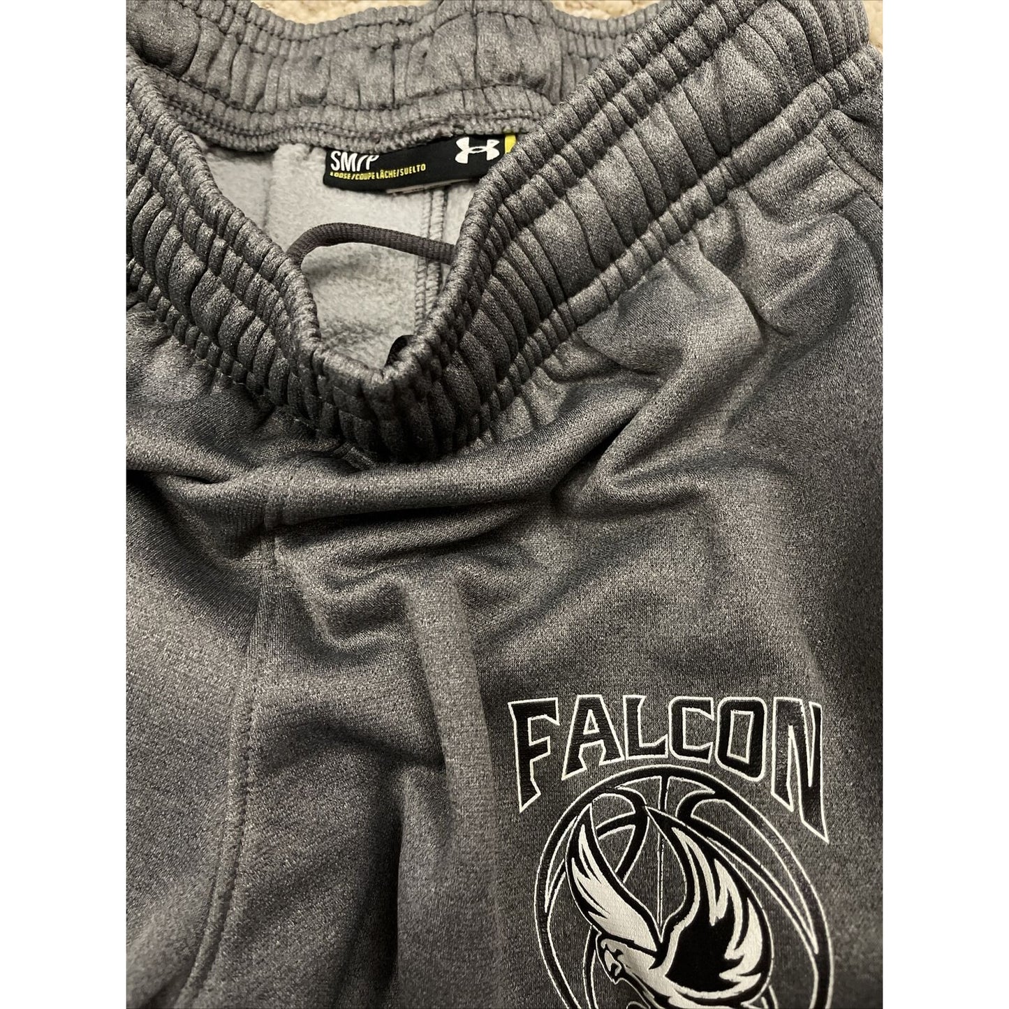 Men’s small gray Under Armour falcon basketball sweat pants