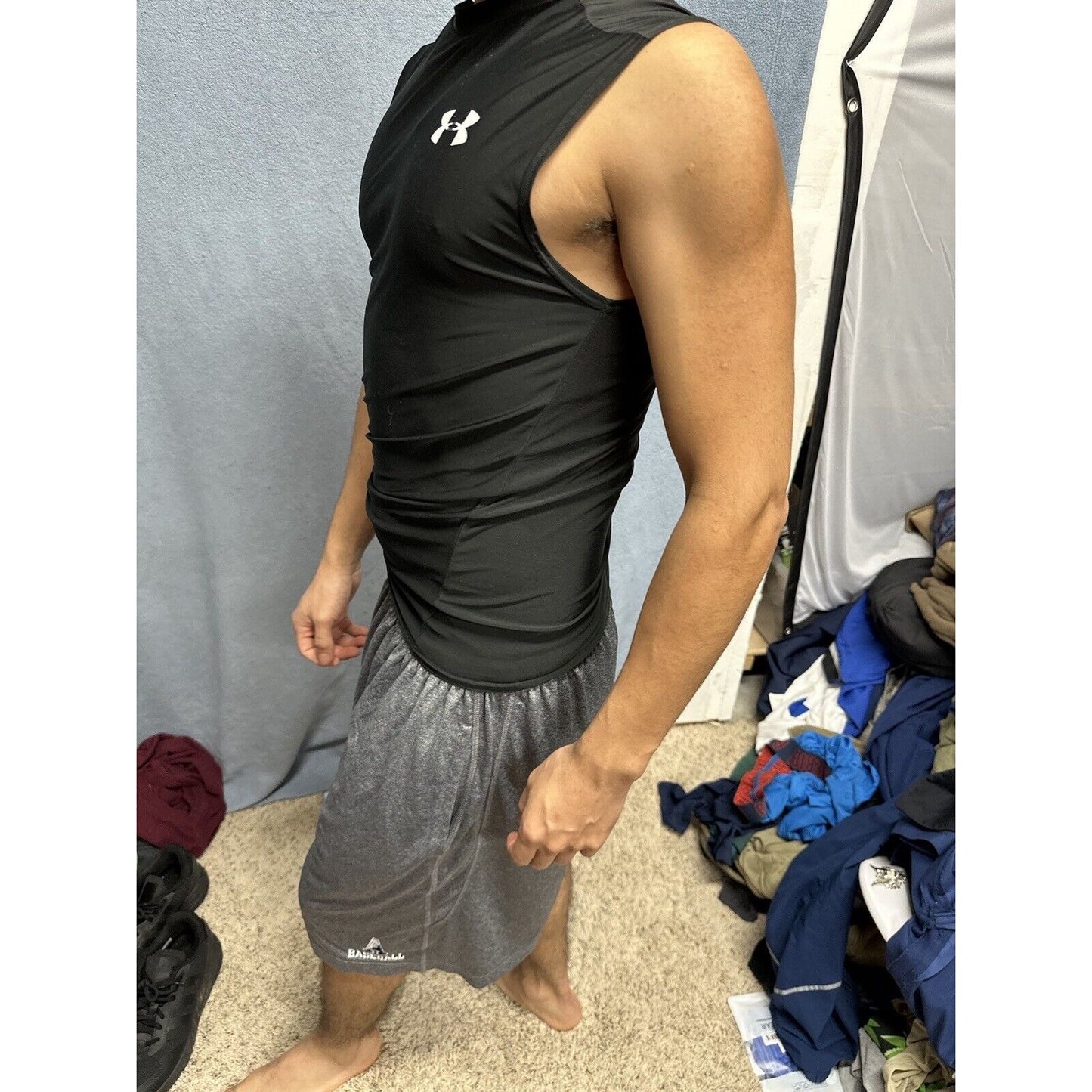 Men’s Black Under Armour Muscle Shirt Athletic Tank Large