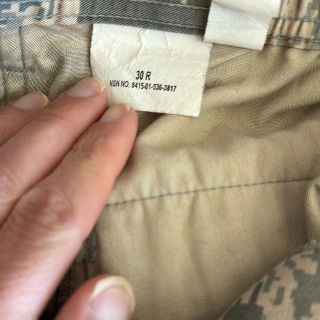 Men’s 30R Abu airman battle uniform USAF civil air patrol pants with olive green belt included