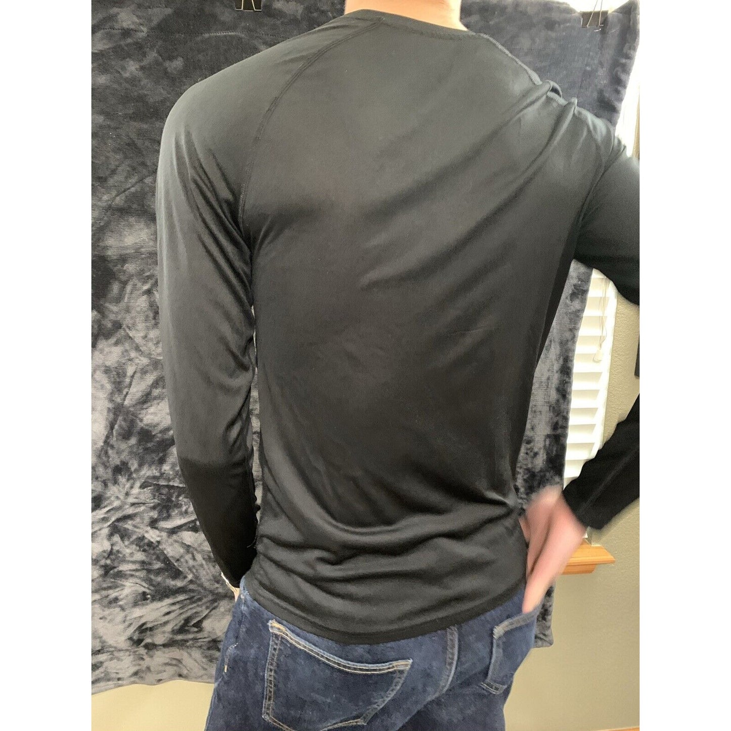 Athletic Fit Men’s Black Long Sleeve Polyester Small Shirt