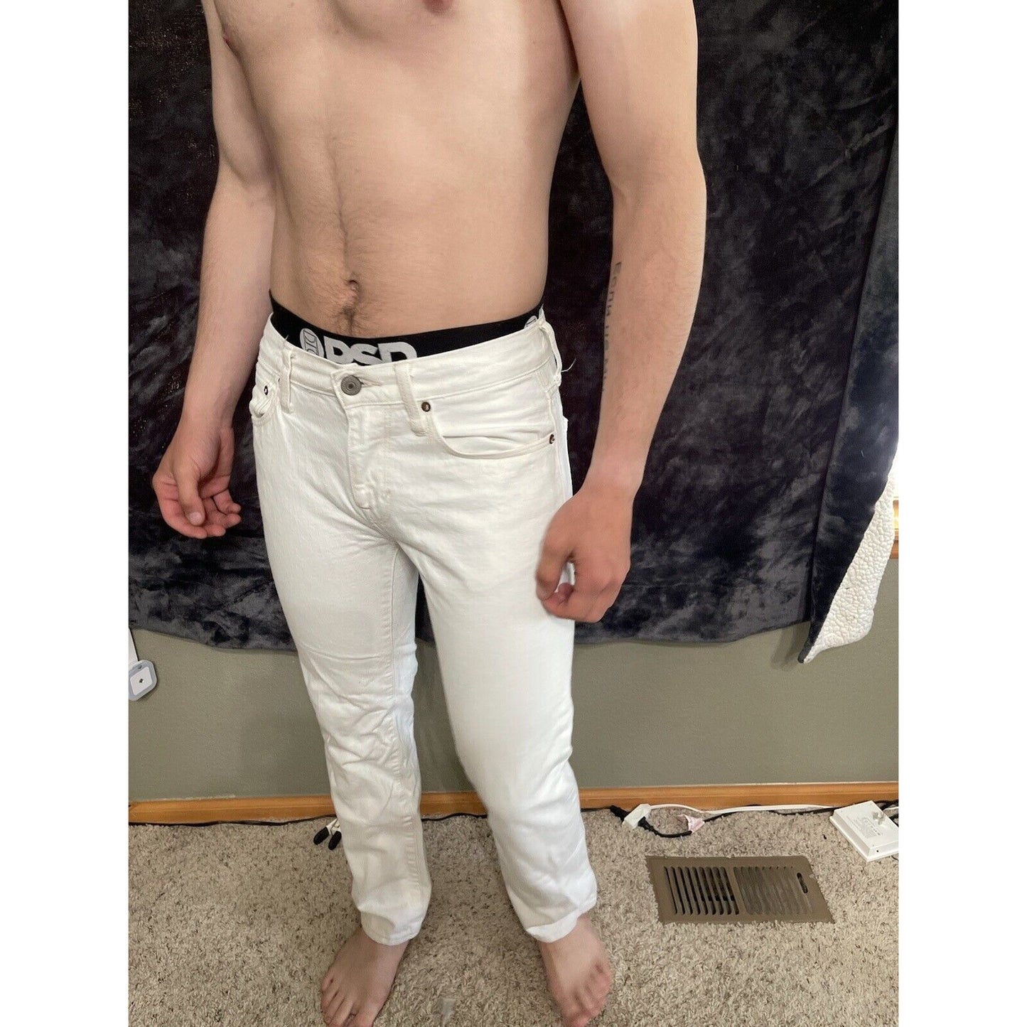 Men’s American Eagle Straight White Jeans 29x30