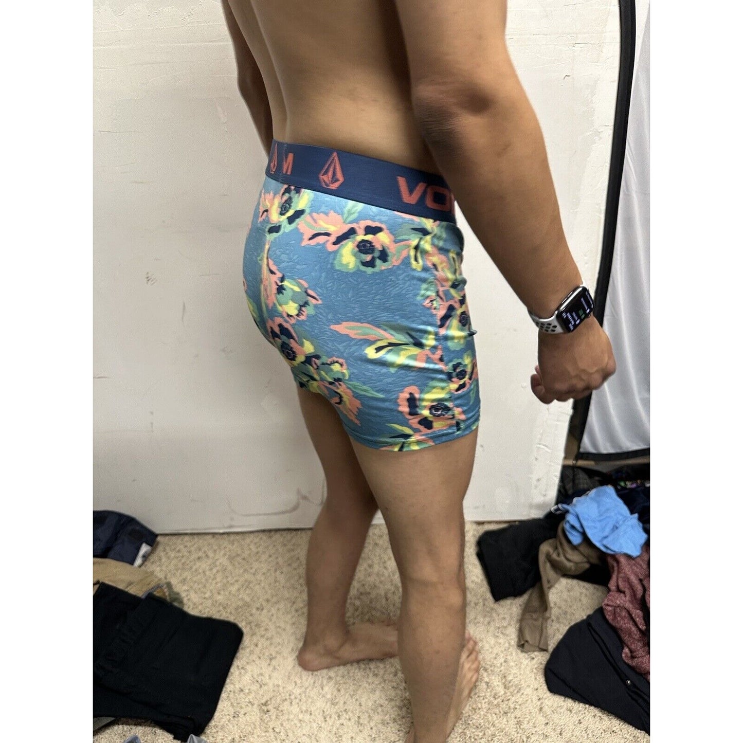 Men’s Small Volcom Floral Boxer Briefs 10% Spandex