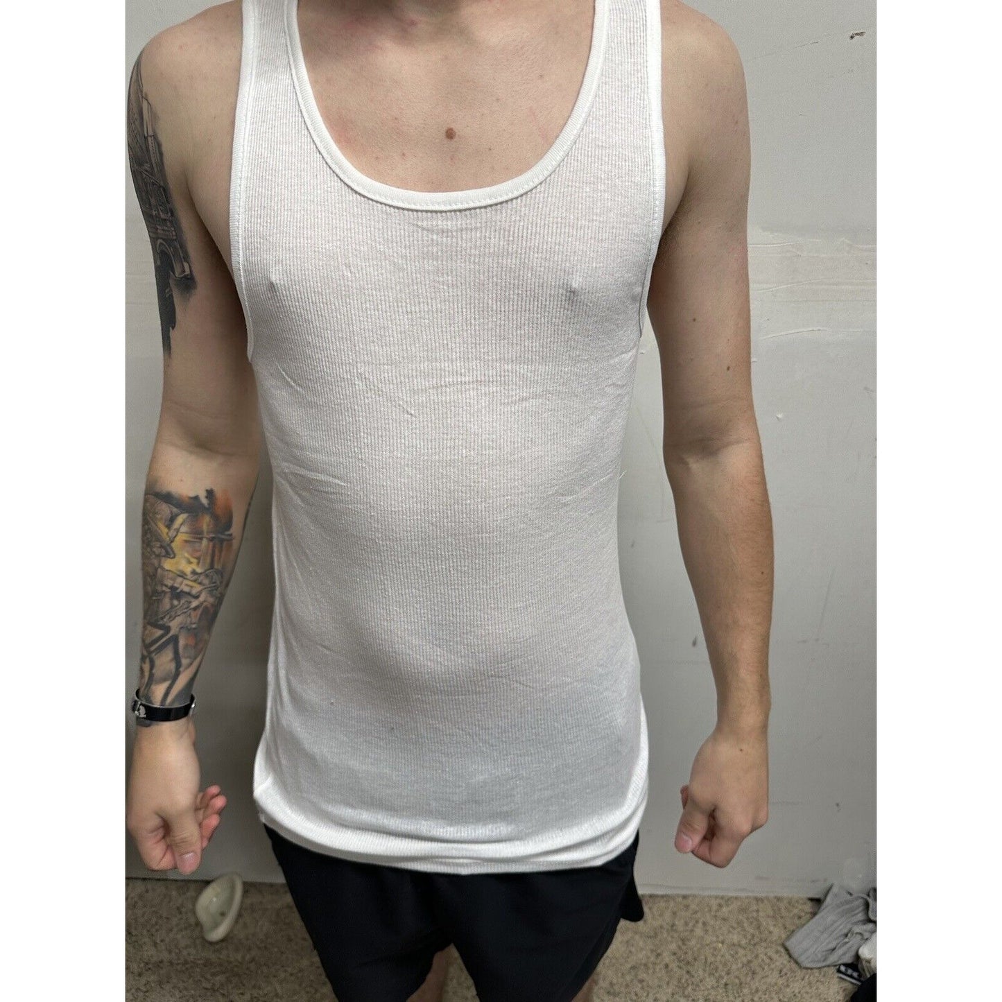 Men’s Hurley Medium White Muscle Shirt Tank Top