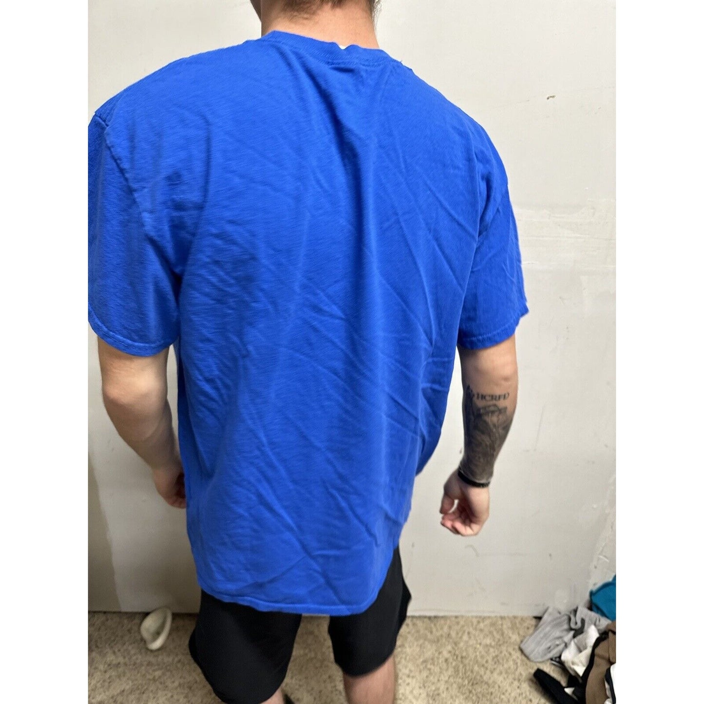 Men’s Gildan Blue Large Air Force Football Falcons Tshirt