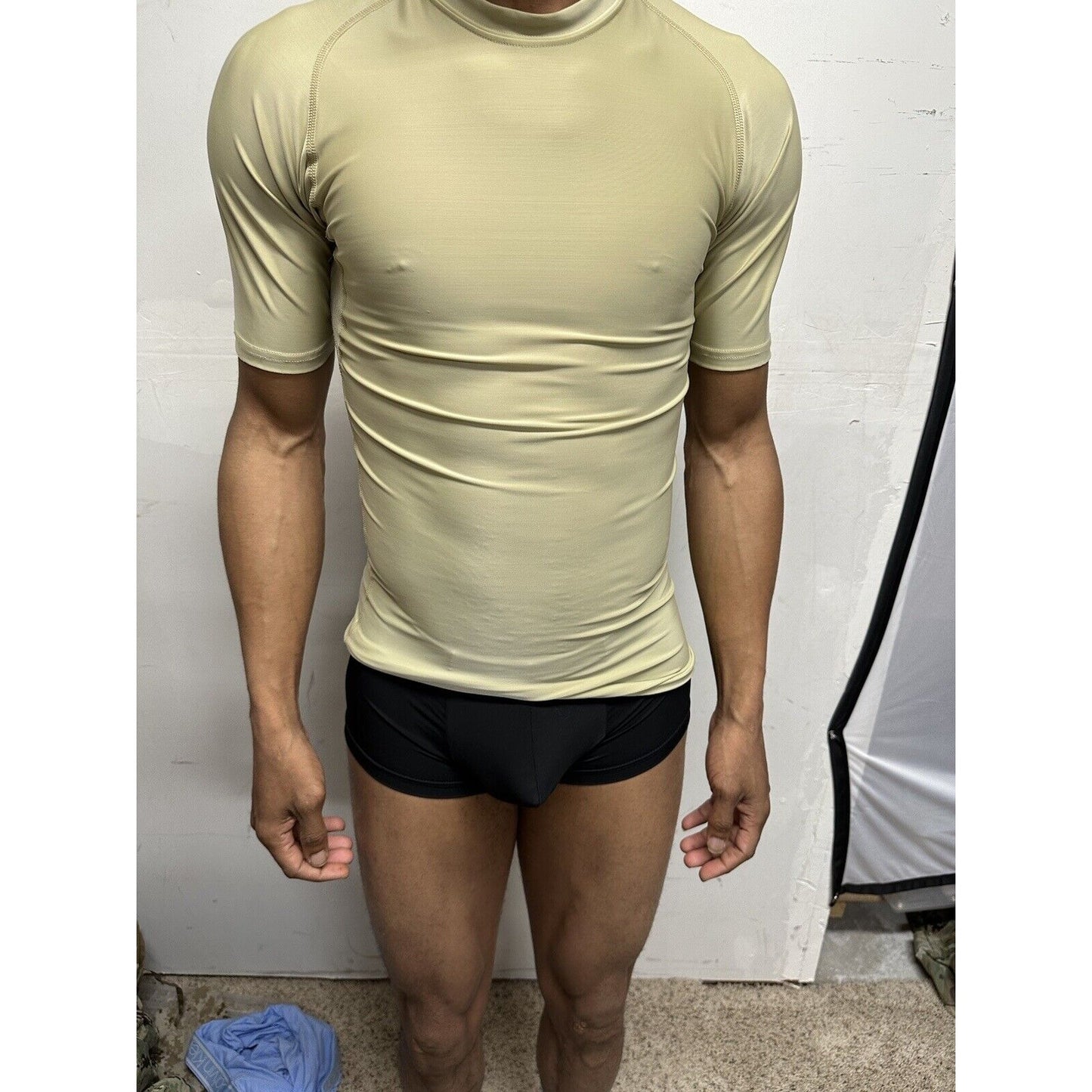 Men’s Military Tan 5.11 Tactical Series Medium 20% Spandex muscle shirt