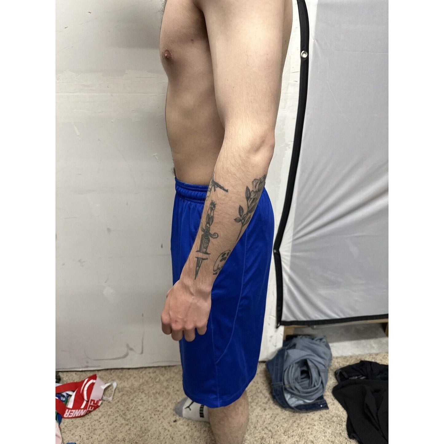 Men’s Medium Royal Blue Under Armour Athletic Shorts