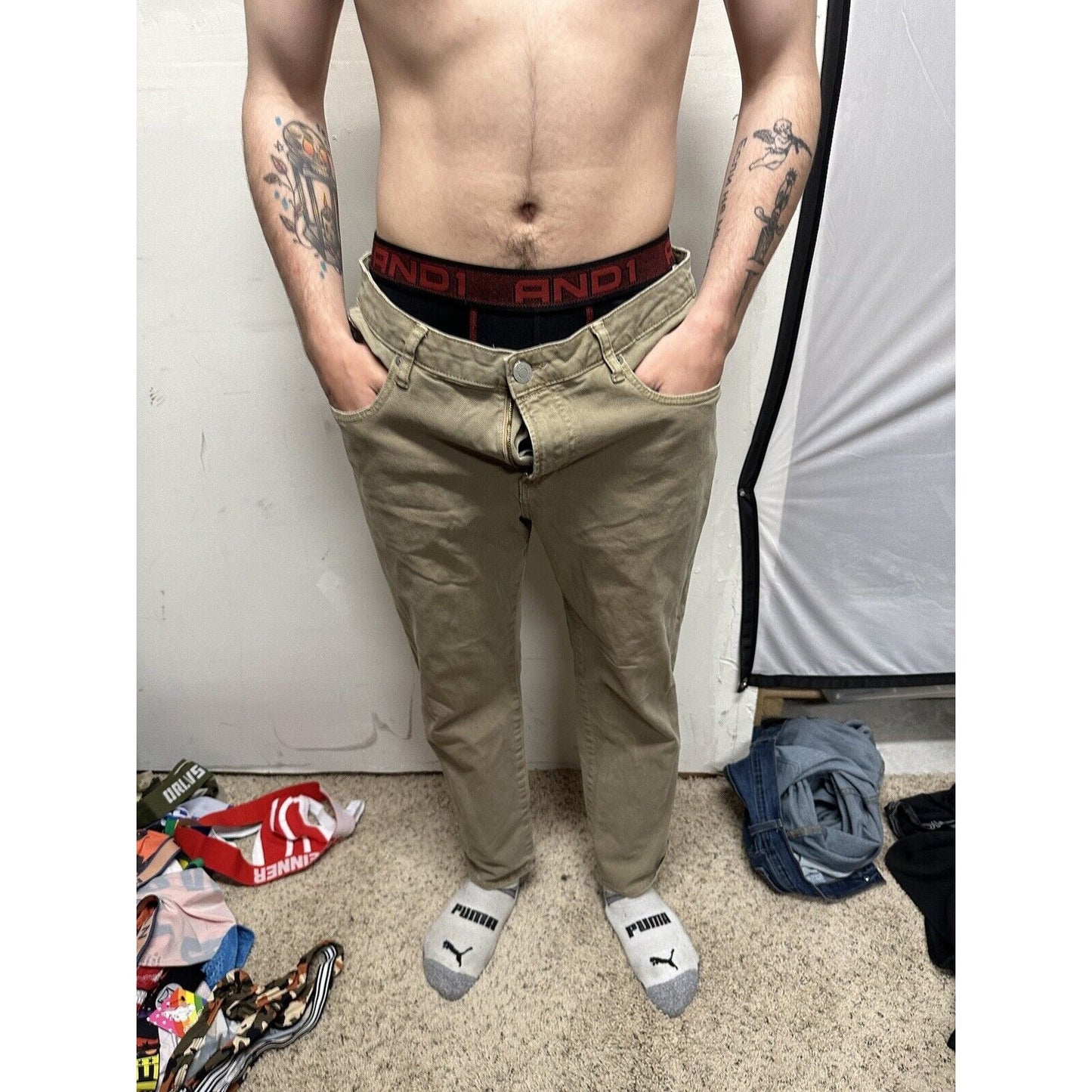 Men’s Khaki American Eagle Next Level Flex 34x30 Jeans Pants