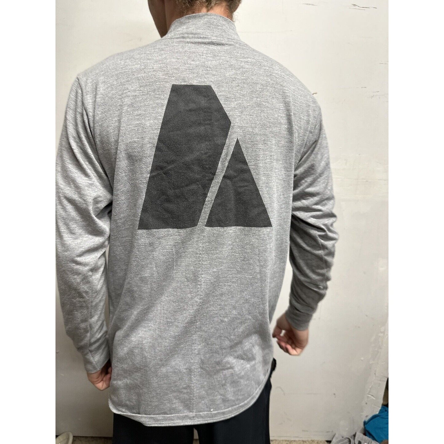 Men’s Army Pt Uniform Gray Small Long Sleeve