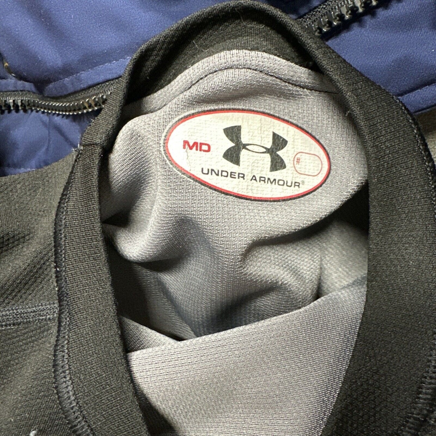 Men’s Medium Black Long Sleeve Under Armour Pullover Shirt