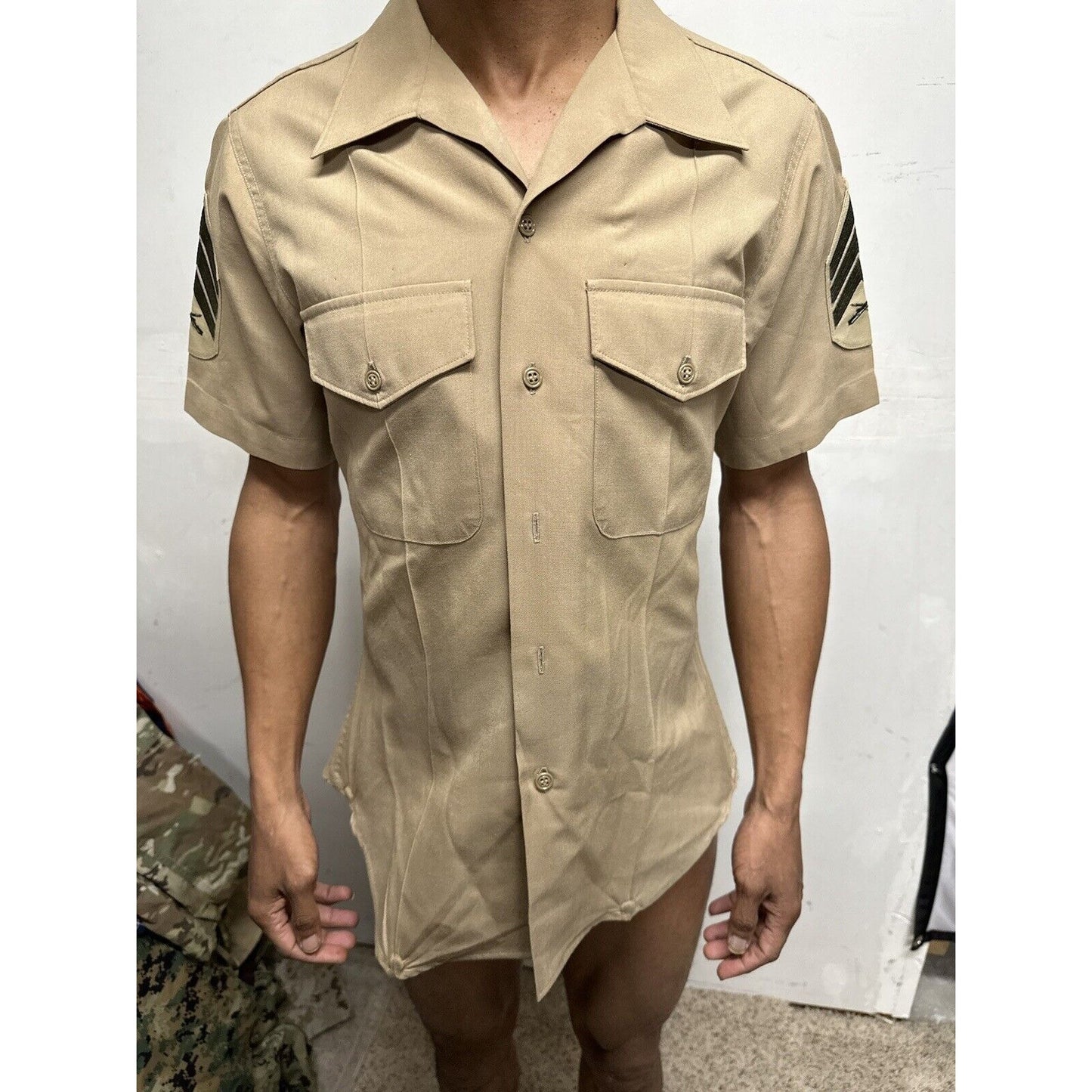 Men’s USMC Marines Uniform Button Up Khaki Shirt Defense Logistics Size 15 Shirt