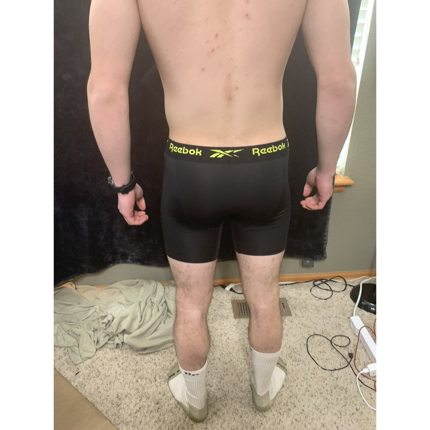 Men’s Reebox Black Compression Shorts Medium 10% Spandex With Yellow Band