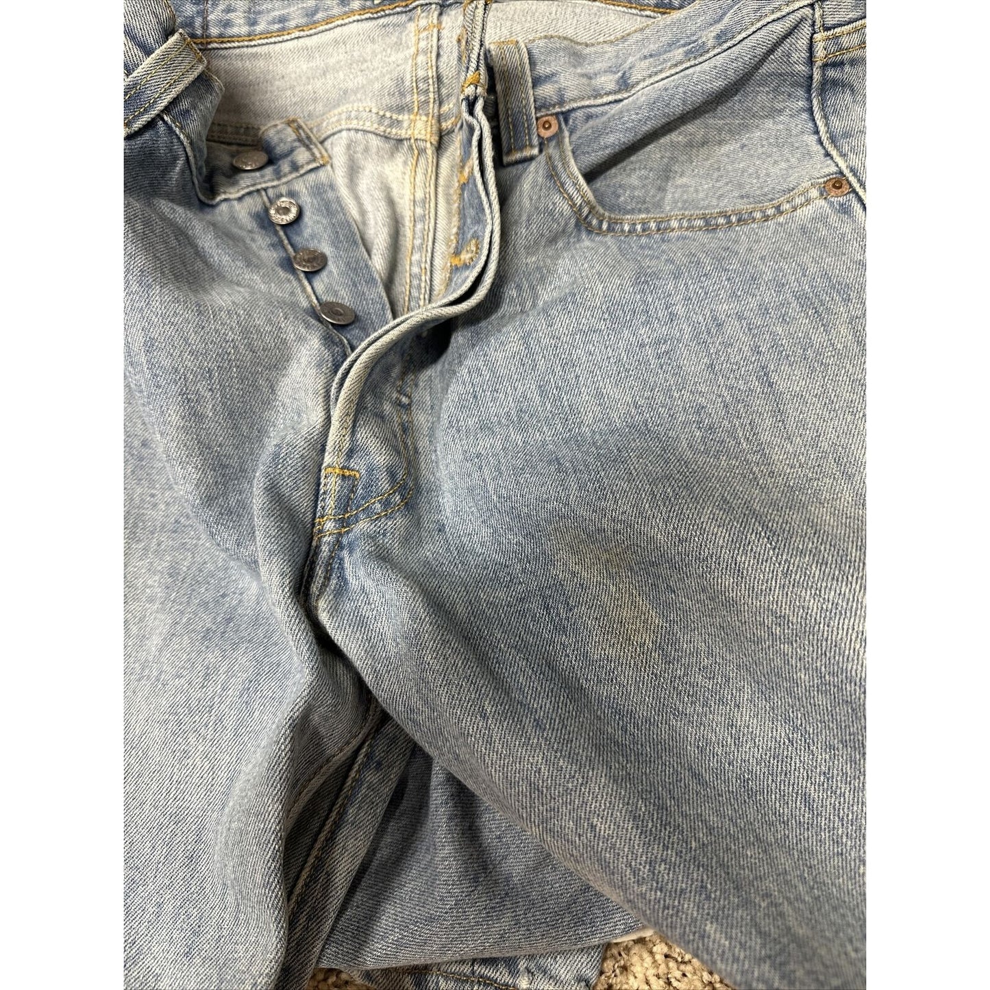 Men’s Blue 501 Levi’s Button Fly Jeans 34 X 32