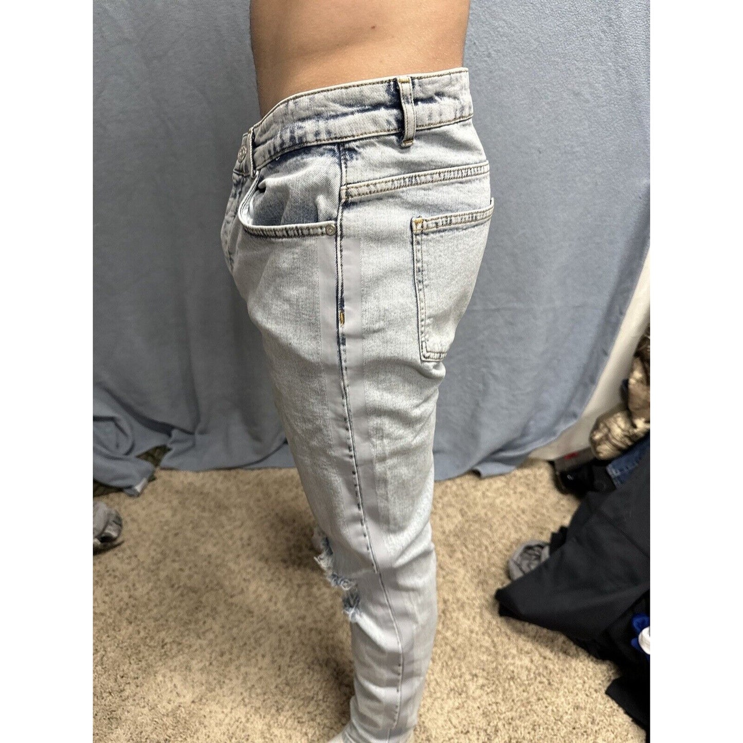 Men’s Light Blue Boohooman Size 34 Regular Jeans
