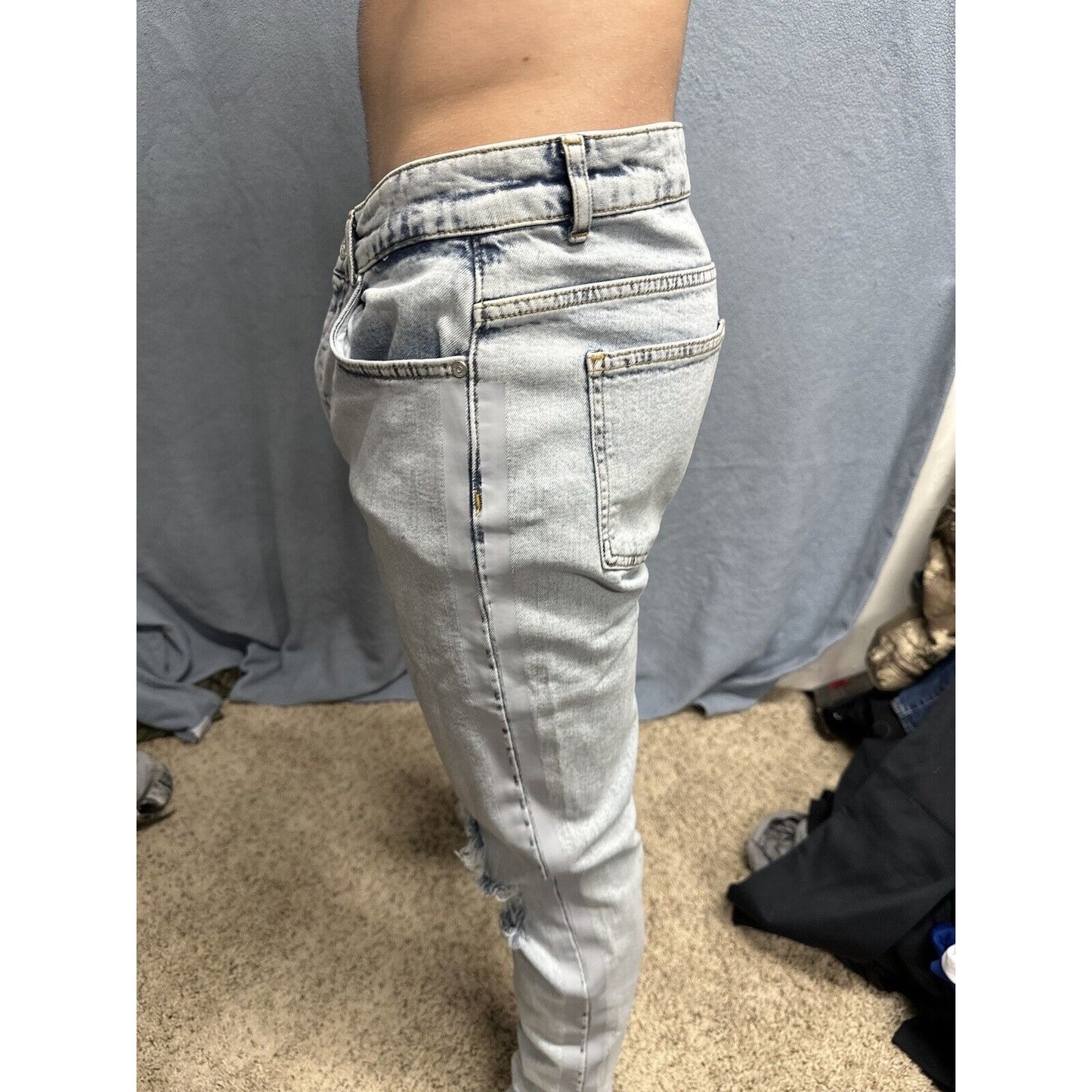 Men’s Light Blue Boohooman Size 34 Regular Jeans
