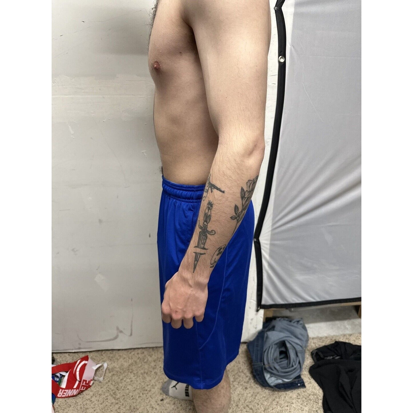 Men’s Medium Royal Blue Under Armour Athletic Shorts