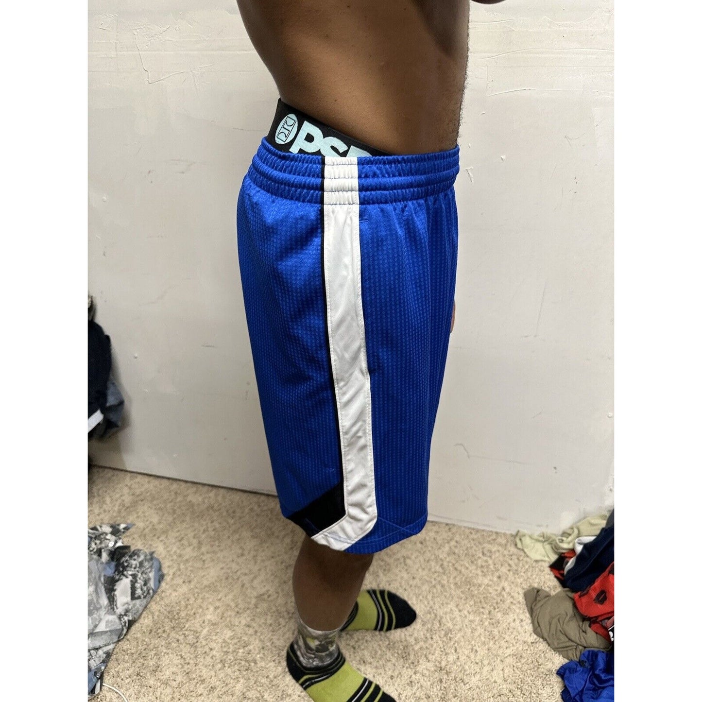Men’s Blue Nike With Pockets Small Athletic Shorts