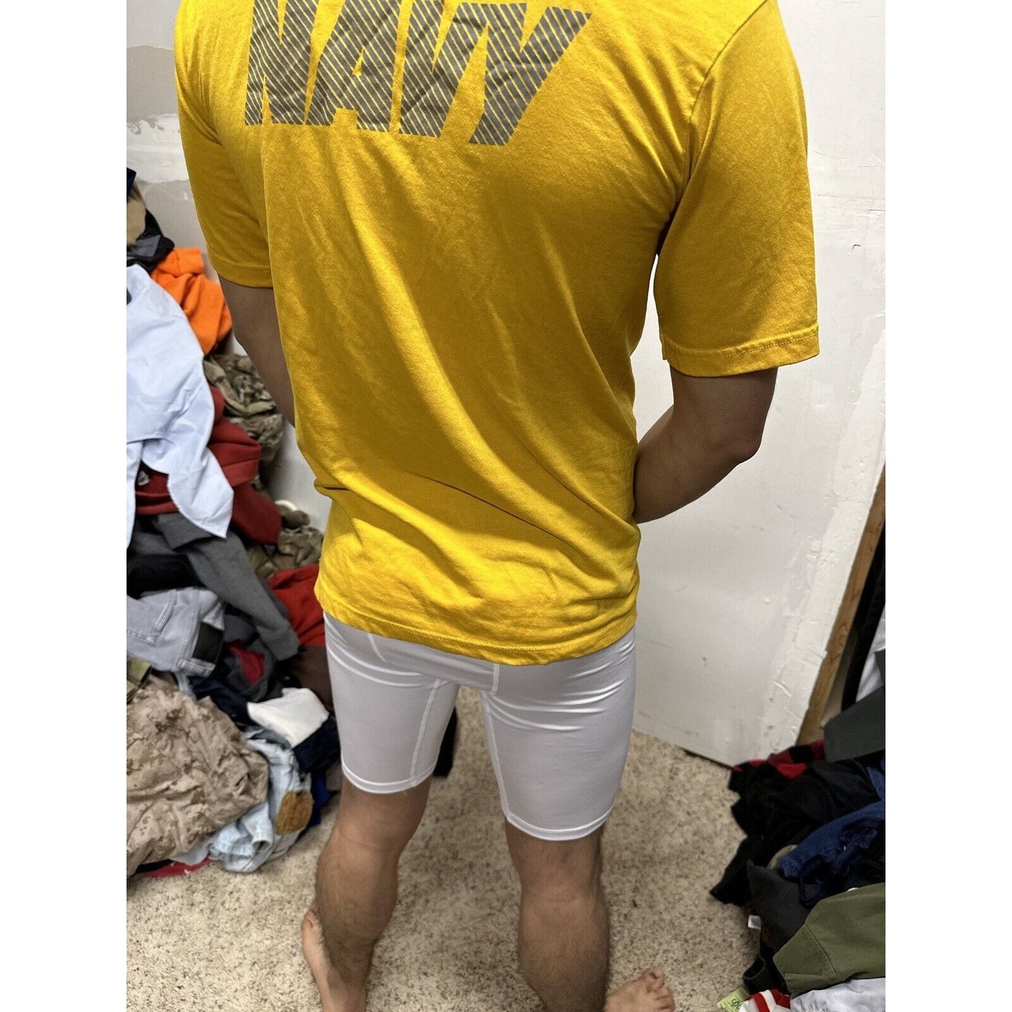 Men’s US Navy Small Yellow PT Physical Fitness Uniform Shirt Short Sleeves