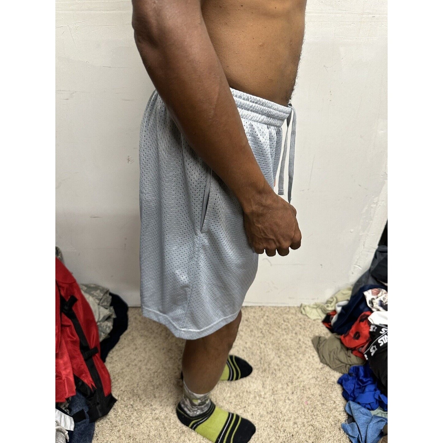 Men’s Gray Starter Medium Athletic Shorts With Pockets