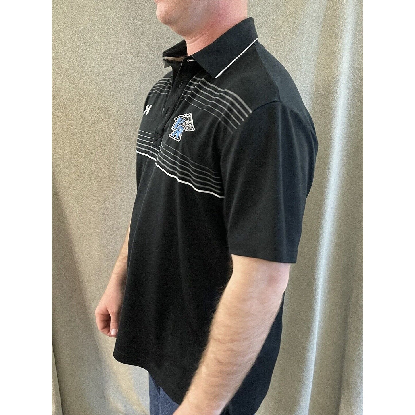 VISTA RIDGE HS Under Armour Loose Heat Gear Black & Gray Men’s Large Polo Shirt