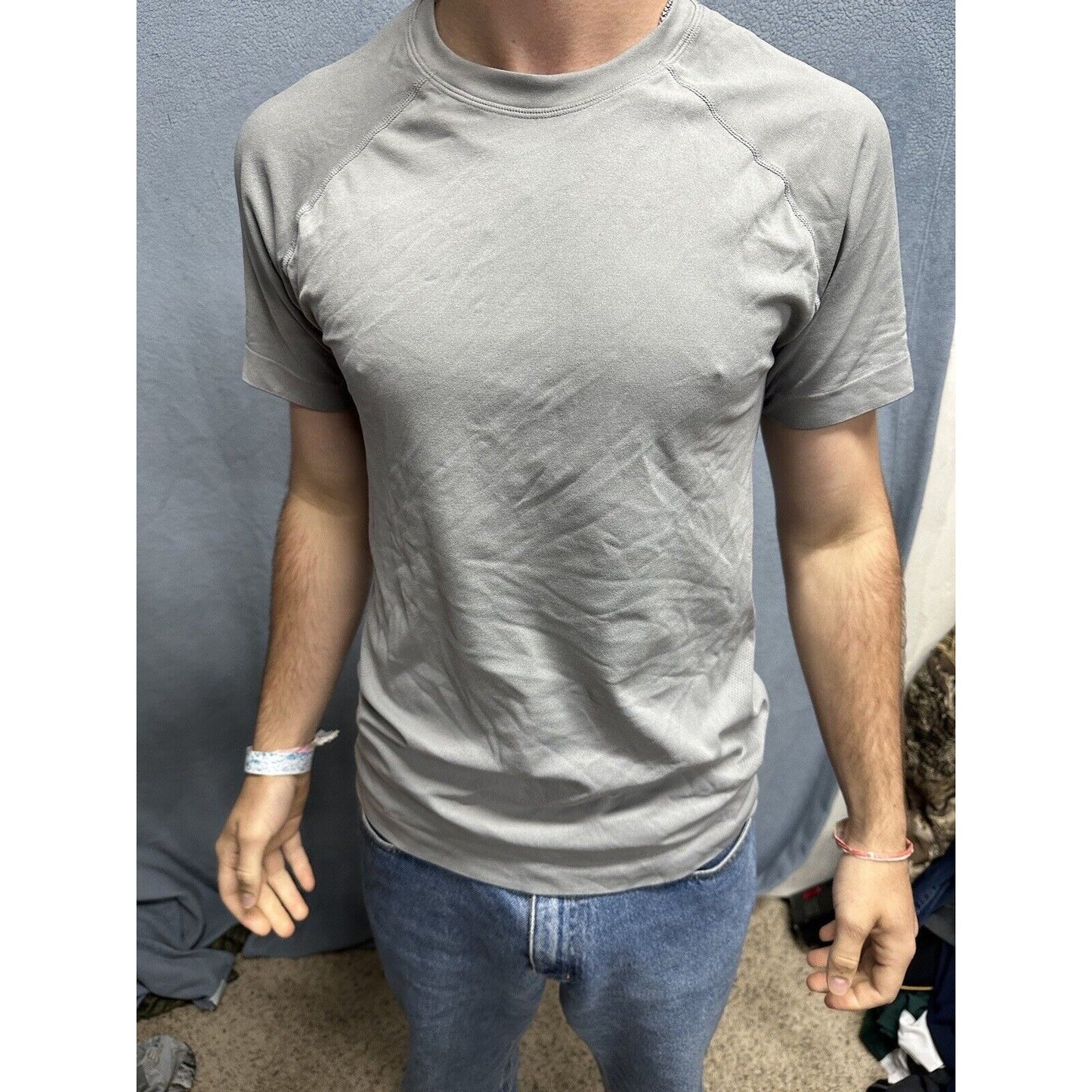 Gray Small Nylon Polyester Short Sleeve Athletic Shirt
